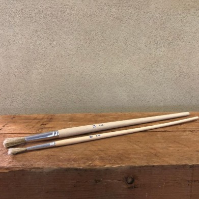 round brush, natural bristle - available in 2 sizes