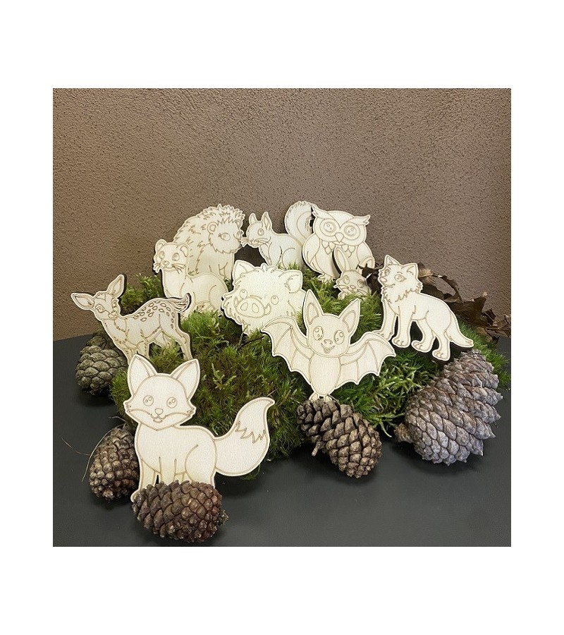 Wooden creations of forest animals